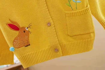 Little maven/ Пуловер за малки момичета 2022 година, Пролетно-есенен Пуловер с Сладък Заек, Жилетка, Меки и Удобни Капаци за Деца на 2-7 години