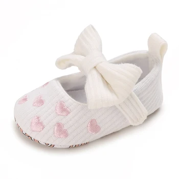 Скъпа ежедневни обувки за новородените момичета и момчета, детски обувки, 3 памучните куката с принтом във формата на сърце, мека подметка, детски обувки 0-18 м